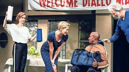 Zu Gast bei Freunden. Pia-Micaela Barucki, Gesine Cukrowski, Quatis Tarkington und Rufus Beck (von links) in „Willkommen bei den Hartmanns“. 