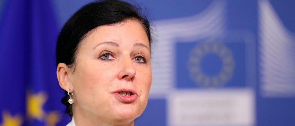 Justiz- und Verbraucherschutzkommissarin Jourová hat ein massives Problem mit Facebook.
