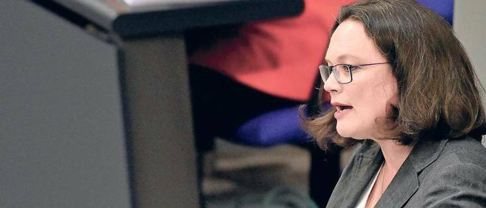 In der Kritik: SPD-Chefin Andrea Nahles muss die Maaßen-Entscheidung mitverantworten – und will sie nun korrigieren.