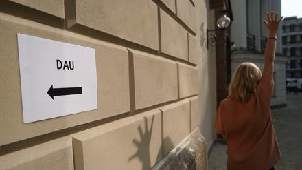 Im August war's: Im Schinkel Pavillon wurde das Mauer- und Kunstprojekts "Dau" vorgestellt. 
