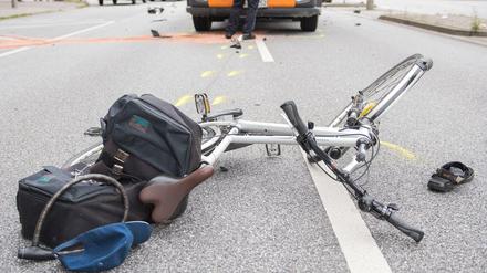 Tausendmal ist nichts passiert. Eine App soll helfen, jene Orte in der Stadt zu identifizieren, an denen es oft zu Beinahe-Unfällen mit Radfahrern kommt - um schweren Unfällen besser vorbeugen zu können.