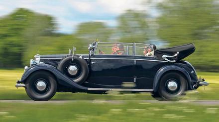 Sehen und gesehen werden. Oldtimer haben in der Messe Berlin zum Saisonende noch mal einen großen Auftritt. 