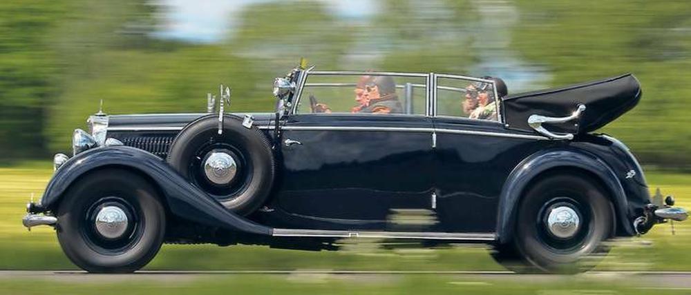Sehen und gesehen werden. Oldtimer haben in der Messe Berlin zum Saisonende noch mal einen großen Auftritt. 
