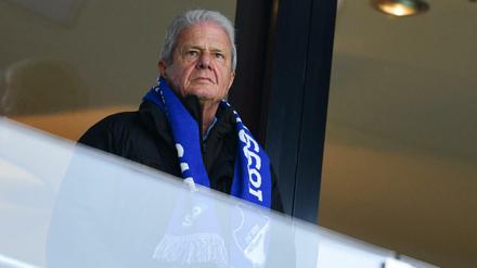 Der Mäzen und die Fans: Hoffenheim-Finanzier Dietmar Hopp geht gegen BVB-Fans vor, die Schmähgesänge gegen ihn sangen.