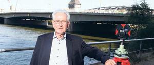 Aus Liebe zur Else. Niedergesäß war Mitte der Sechziger Jahre als Bauleiter an der Errichtung der Elsenbrücke beteiligt. 