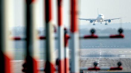 Der Flughafen Düsseldorf in Nordrhein-Westfalen. 