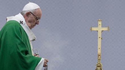 Papst Franziskus ist zur Zeit auf einer Reise im Baltikum unterwegs. Das Foto zeigt ihn im litauischen Kaunas.