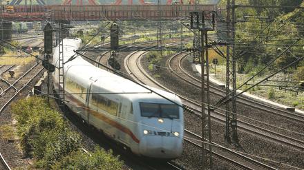 Ein ICE der Deutschen Bahn (Symbolbild)