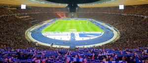 Ausverkauft. Die Kulisse im Olympiastadion trieb die Hertha zum Sieg.