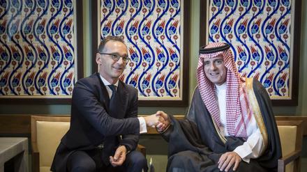 Hand drauf. Außenminister Maas (l.) und sein saudischer Kollege al Dschubair in New York.