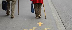 Wem gehört die Straße? In Berlin sollen Fußgänger mehr Platz bekommen.