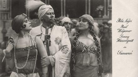 Promotional photography of Pola Negri Paul Wegener and Jenny Hasselquist in Sumurun (1920) - Silent movie era
