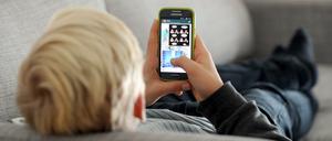 Jugendlicher bei einer Lieblingsbeschäftigung 