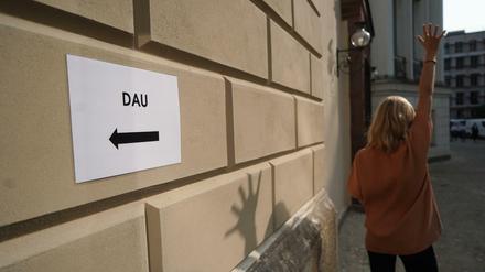 Von Berlin nach Paris? Das Kunstprojekt Dau