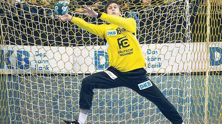 Der neue Mann im Tor. Malte Semisch kam aus Hannover nach Berlin. Bei den Füchsen hatte nach der vergangenen Saison Petr Stochl aufgehört.