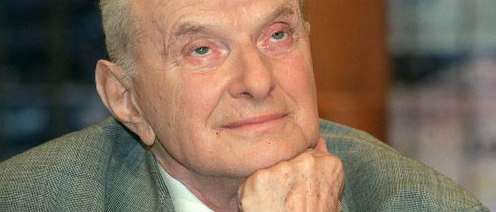 Der Historiker, Autor und Terrorismus-Experte Walter Laqueur, aufgenommen im November 2001.