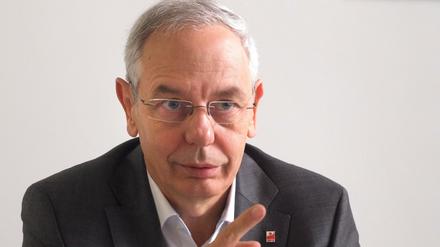Michael Zissis Vassiliadis ist Vorsitzender der IG Bergbau, Chemie, Energie (IG BCE) und Mitglied der Kohlekommission, die die Bundesregierung über den Umgang mit den Braunkohle-Regionen beraten soll.