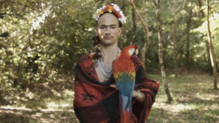Sebastián(e) als Frida Kahlo