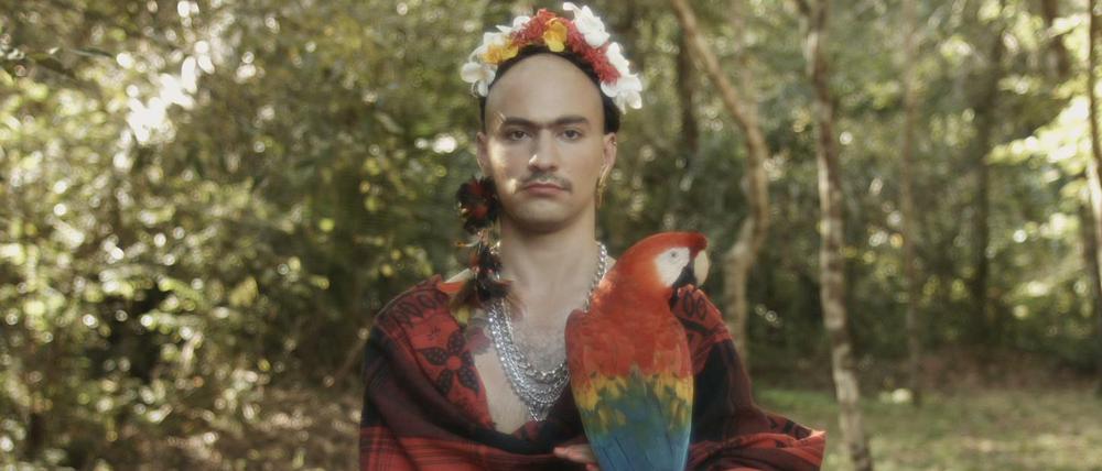 Sebastián(e) als Frida Kahlo