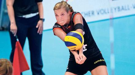 Auf Ballhöhe. Maren Fromm führt die deutschen Frauen an.