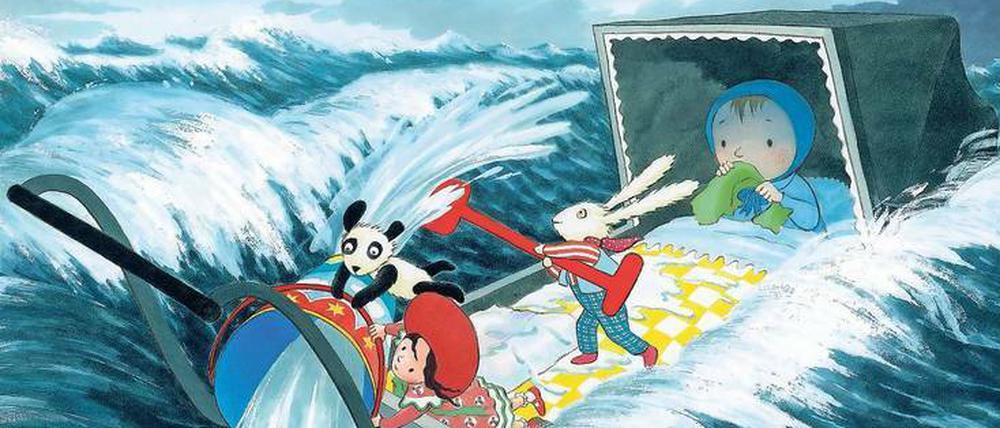 Oh, wie das schaukelt. Während das Baby die hohen Wellen noch lustig findet, geraten die besorgten Kuscheltiere in Panik.