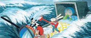 Oh, wie das schaukelt. Während das Baby die hohen Wellen noch lustig findet, geraten die besorgten Kuscheltiere in Panik.