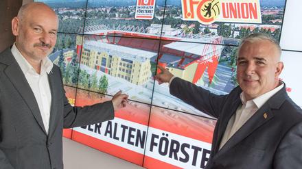 Visionär. Unions Dirk Zingler (r.) macht sich so seine Gedanken über die Zukunft des deutschen Fußballs.