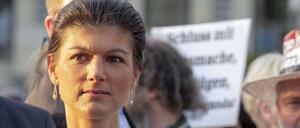 Chefin von "Aufstehen" und von der Linksfraktion: Sahra Wagenknecht, hier im April bei einer Friedenskundgebung ihrer Partei am Brandenburger Tor. 
