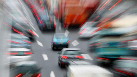 Umfrage in 13 Ländern Europas: Auch junge Leute wollen Auto fahren.