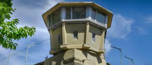 Wachturm der Stasi-Gedenkstätte Hohenschönhausen.