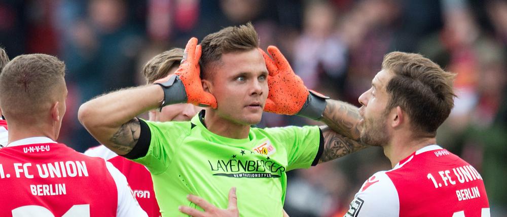 Hört, hört! Rafal Gikiewicz traf als siebter Torwart in Liga zwei aus dem Spiel.