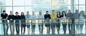 Alle an Deck: Klung-Wilhelmy-Wissenschaftspreisträger Philipp Kukura (7. von links) mit seinem Team an der University of Oxford. 