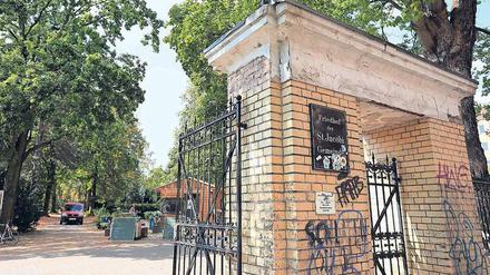 Auf dem St.-Jacobi-Friedhof gibt es einen Gemeinschaftsgarten mit Hochbeeten.