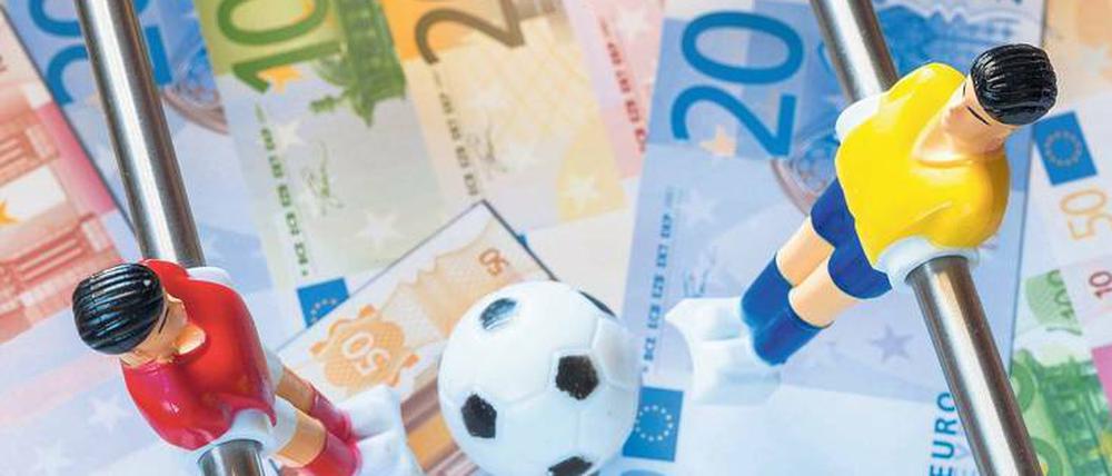 Die organisierte Kriminalität ist schon lange im Fußball verstrickt.