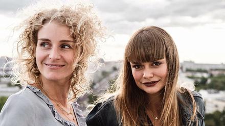 Goalgirls-Gründerinnen: Helena (l.) und Kaddie Rothe.