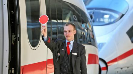 Mehr Geld gibt es auf jeden Fall für die Bahnbeschäftigten. Und verteilt auf 24 Monate sind 7,5 Prozent gar nicht so abwegig. 