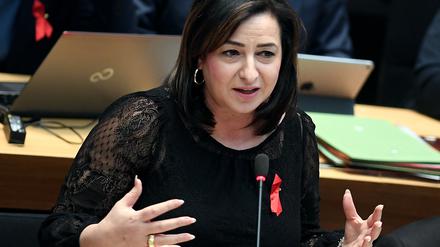 Senatorin Dilek Kolat kündigte zu Jahresanfang eine Clearingstelle für Menschen ohne Krankenversicherung an.