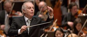 Daniel Barenboim am Pult der Staatskapelle Berlin.