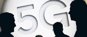 Wer bekommt welche Frequenz und zu welchen Kosten? Die Vorbereitungen für die Auktion der 5 G-Netze beginnen jetzt, im nächsten Jahr steht dann die Versteigerung durch die  Bundesnetzagentur an. Erwartet wird ein Erlös um die fünf Milliarden Euro.