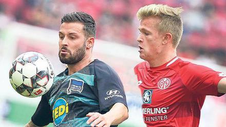 Blau statt weiß. Plattenhardt ist im Nationalteam derzeit nicht gefragt. 