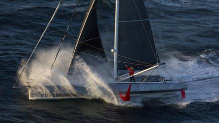 Um schneller zu sein als seine Kontrahenten, muss Boris Herrmann seine Yacht vor allem besser beherrschen. Er startet am 4. November in St. Malo zur Route Du Rhum. Bei dieser legendären Transatlantik-Regatta sind aczuh seine stärksten Gegner dabei. 