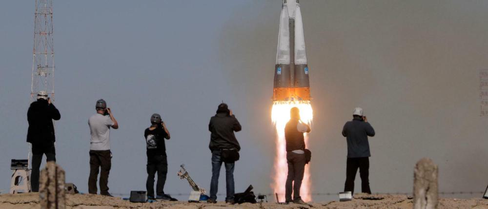 Start der Raumkapsel Sojus MS-10 auf dem Weltraumbahnhof Baikonur