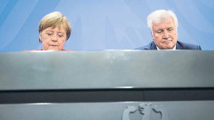 Kanzlerin Angela Merkel (CDU) mit CSU-Chef Horst Seehofer 