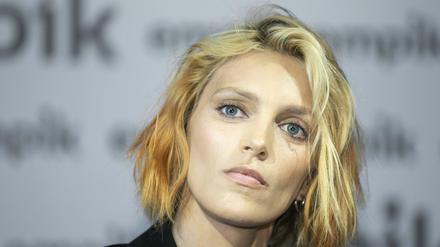 Anja Rubik bei der Vorstellung ihres Buches in Breslau.