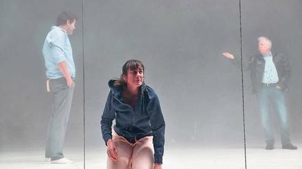 Hinter Glas, im Nebel. Constanze Becker 