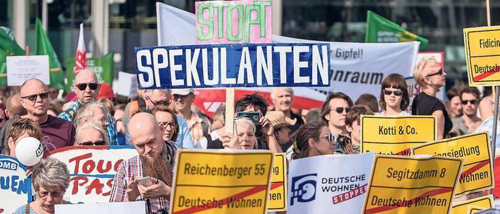 Demonstration gegen "Mietenwahnsinn" in Berlin