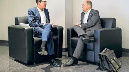 Scholz &amp; Friend? Finanzminister Olaf Scholz (rechts) spricht auf Bali mit US-Amtskollege Steven Mnuchin. 