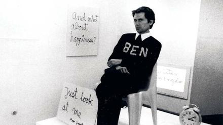 Ben Vautiers erstmals im Projektraum A 37 90 89 präsentierte Performance „7 Ideas of Ben“ in der Galerie René Block, Berlin, 1. Mai 1971.
