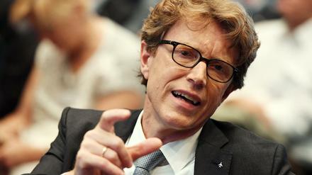 Der BER-Untersuchungsausschuss ließ Flughafenchef Lütke Daldrup erst mal ausharren.