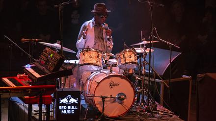 Der Schlagzeuger Tony Allen beim Red Bull Music Festival.